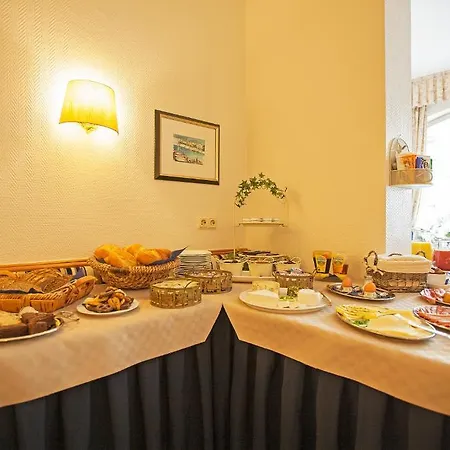 Hotel Mozart 3*